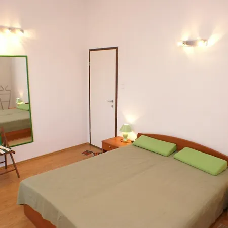 Apartments By The Sea Tisno, Murter - 814 Apartment Tisno