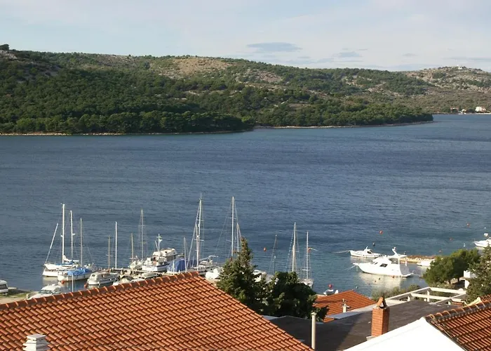 Apartment Apartments By The Sea Tisno, Murter - 814 *