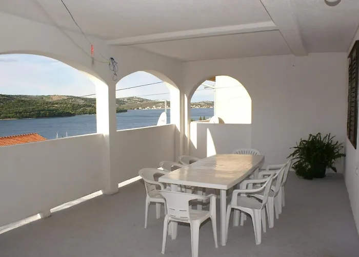 Apartments By The Sea Tisno, Murter - 814 Apartment *